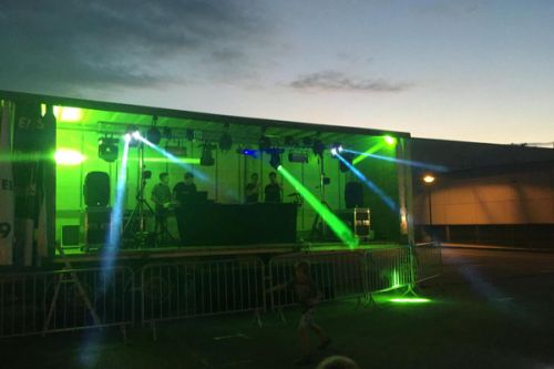 ambiance bal extérieur